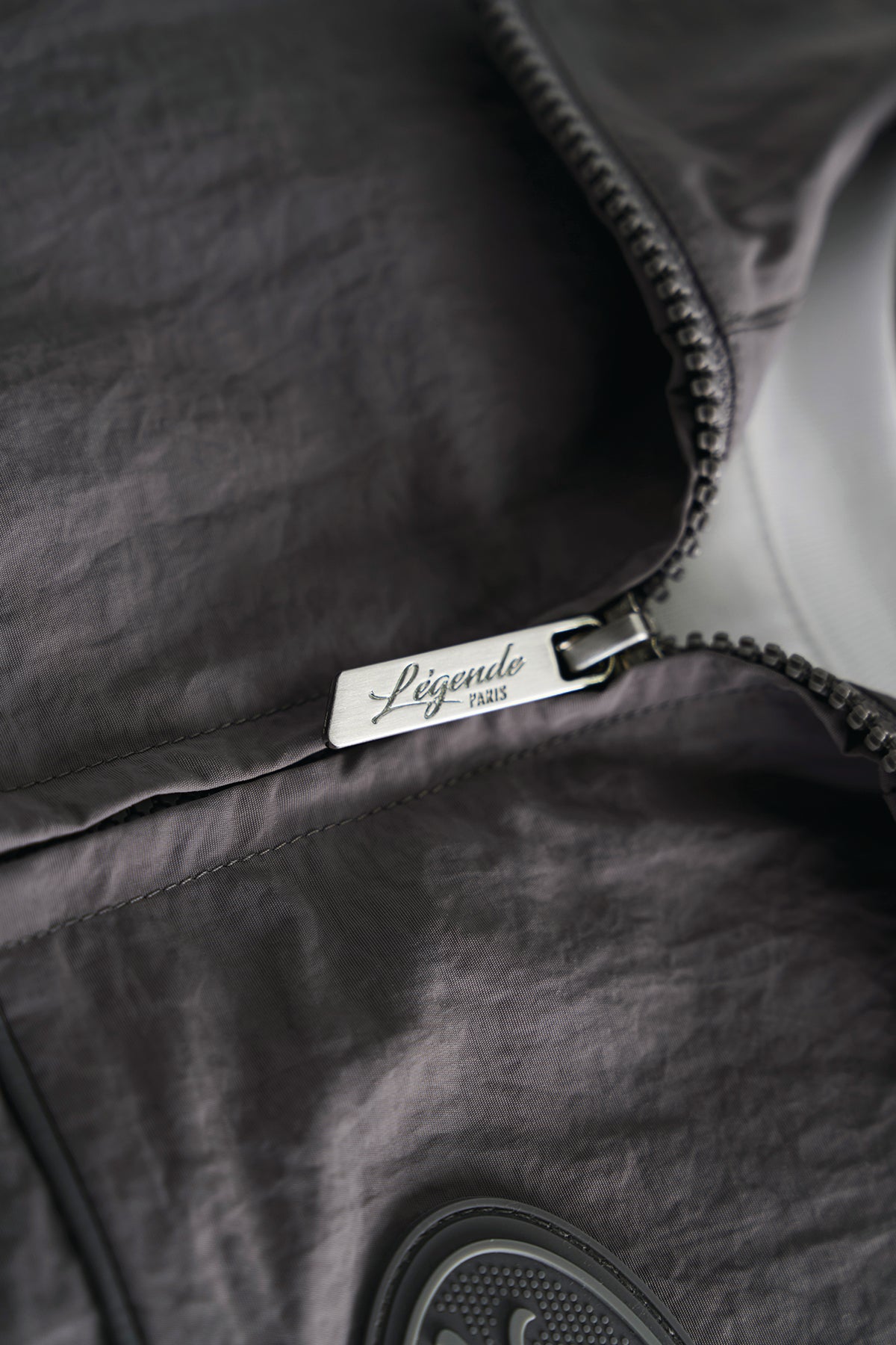 SHELL TRACK JACKET - GREY